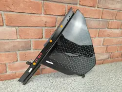 Vitre triangle porte arrière gauche OEM 9447469 BMW G70