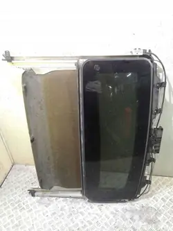 Nissan Armada Taklucka OEM 833570 - Begagnad