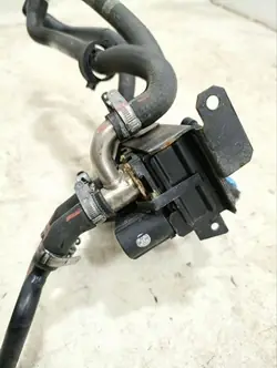 Pompe à eau Maserati OEM 291962 - État utilisé