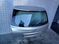 Toyota T25KLAPAKOMBI Takaluukku Avensis II:lle