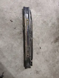 Ford Ranger IV framstötfjädersförstärkning OEM CNE369