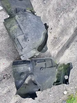 Rear Wheel Arch Splash Guard L/R AUDI Q7 4M 15-