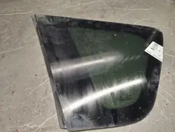 Vidro carroçaria traseiro esquerdo OEM nissan note 06r
