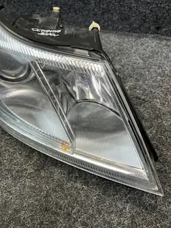 Lampe Bi-Xénon Avant Droit Skoda Octavia II Lift 1Z1941016G