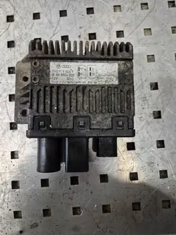 VW TRANSPORTER T5 Tuulettimen Ohjausmoduuli 7H0919506F