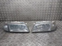 Volvo V40 I Lift Etuvasen + Oikean Valot + Vilkut