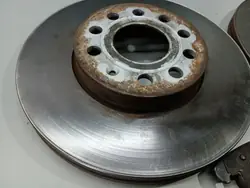 Disques & Plaquettes Frein AV OEM Audi A3 8P 2.0 TDI