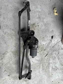 VOLVO XC70 II Etu pyyhkijämoottori 30796358