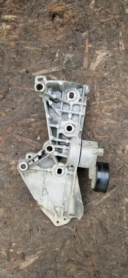 Braço tensor do alternador Nissan NV200 1.5 DCI usado