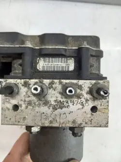 ABS-pumppu Audi A4 B8 2.0 150HV 07-15