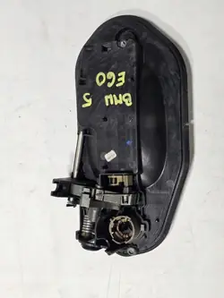 Base de Manija BMW OEM 7034451 Izquierda Delantera