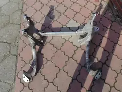 Berceau moteur Audi A4 B8 A5 8T 07-11R