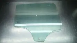 Vidro porta traseira direita OEM VOLVOMAR-141002 Opel Corsa D