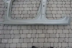 Linke Vorder-Mittelstütze SKODA OCTAVIA IV