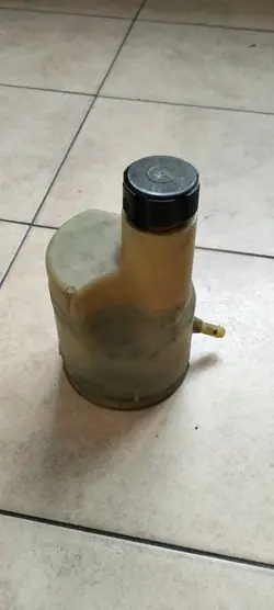 VOLVO V50 S40 C30 C70 ohjaustehostepumpun säiliö 31202520