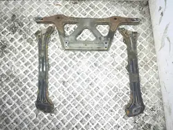 Voorste hulpframe Lexus IS III XE30 2015 OEM AMD172929