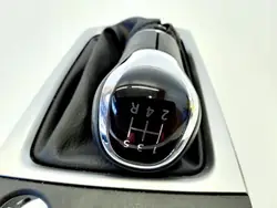 Pommeau de levier Nissan Micra OEM 969355FF1A - Occasion