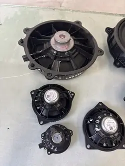 Système audio Tesla Model 3 OEM 107974400E Occasion