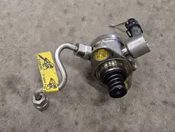Pompe à carburant Opel Insignia A OEM 12646884 Occasion