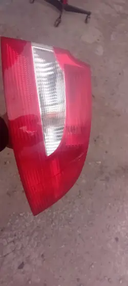 Feu Arrière Droit Skoda Superb II 3T5945096