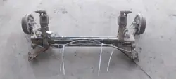 Viga suspensão traseira OEM 456654 Peugeot Partner