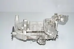 EGR-jäähdytin BMW X5 (G05) 3.0L hybridi 2021 OEM 11718598309