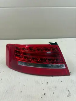 Luz trasera izquierda Audi A5 I 8T Coupé 2007-2011 OEM