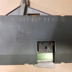 Mercedes Antennförstärkare OEM A2118271142 Begagnad