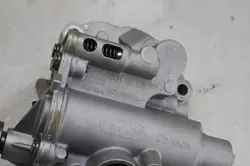 Bomba de aceite VW usada OEM 06K344 para 2.0L gasolina
