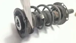 Etujousi Oikea OEM 5Q0413023GR