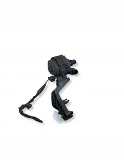 Waterpomp BMW 530E G30 OEM 6834923 - Gebruikt