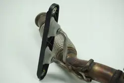Kaasuläpästöputki OEM 5Q0253691H - Käytetty