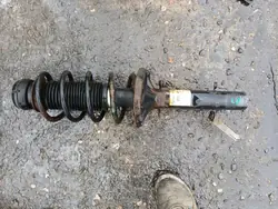 VW Golf 4 Etu-Vasen Jousitus OEM LUK526