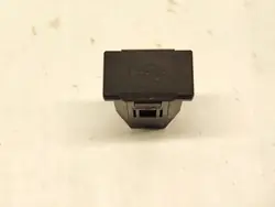 Tomada USB Mitsubishi Outlander OEM K152041 2015