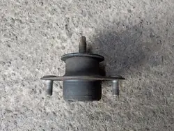 Voorste framebushing OEM 52126186AA voor Jeep Wrangler JK