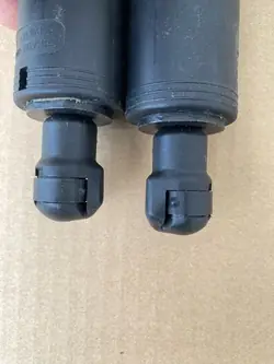 BMW 3 GT F34 Bakluckans gasdämpare Set 7298984 7298983