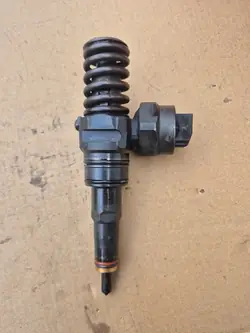 Pompe injection VW Golf 4 Bora 1.9 TDI OEM 038130073F