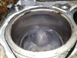 Bloc moteur inférieur OEM mercedes413 pour VW Golf V