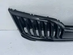 Grille Skoda Octavia III Lift OEM 5e0853653c - Occasion