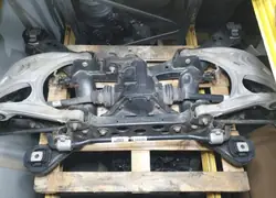OEM 1663510308 Viga Trasera para Mercedes GL/GLS/GLE