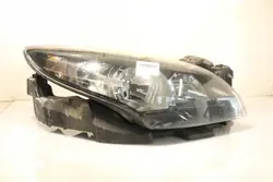 Oikea Etuvalo Renault Megane III