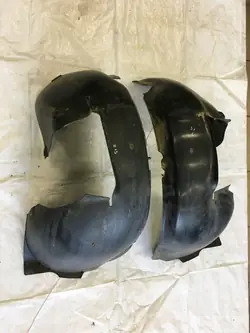 Golf 5 Front Wheel Arch Left Right 1K0805978B 1K0805977B