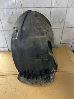 OEM 7700312793 Etu vasen lokasuoja Traficille