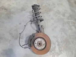 Amortisseur avant droit OEM 546613Z110 Hyundai i40