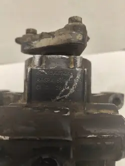 Bomba de direção assistida Ford Transit 65613A674AB