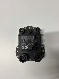 Mercedes Sytytysmoduuli OEM 0125458532 - Käytetty