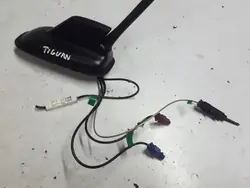 VW TIGUAN I 5N 06-10r kattoantenni radiossa GPS:lle