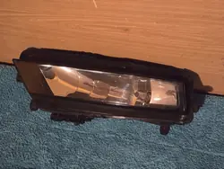 Farol Halógeno Esquerdo Skoda Octavia III 5E0941701F