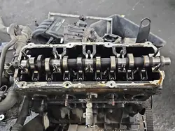 Moottorin Sylinterikansi VW Golf V 1.6 SR BSE
