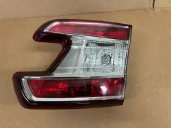 Lámpara de maletero derecha Renault Megane III Kombi 265500027R